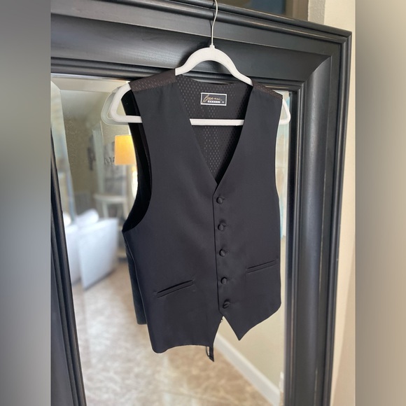 Bracci Other - Bracci Vintage Silk Suit or Tuxedo Vest Size Medium Like New!